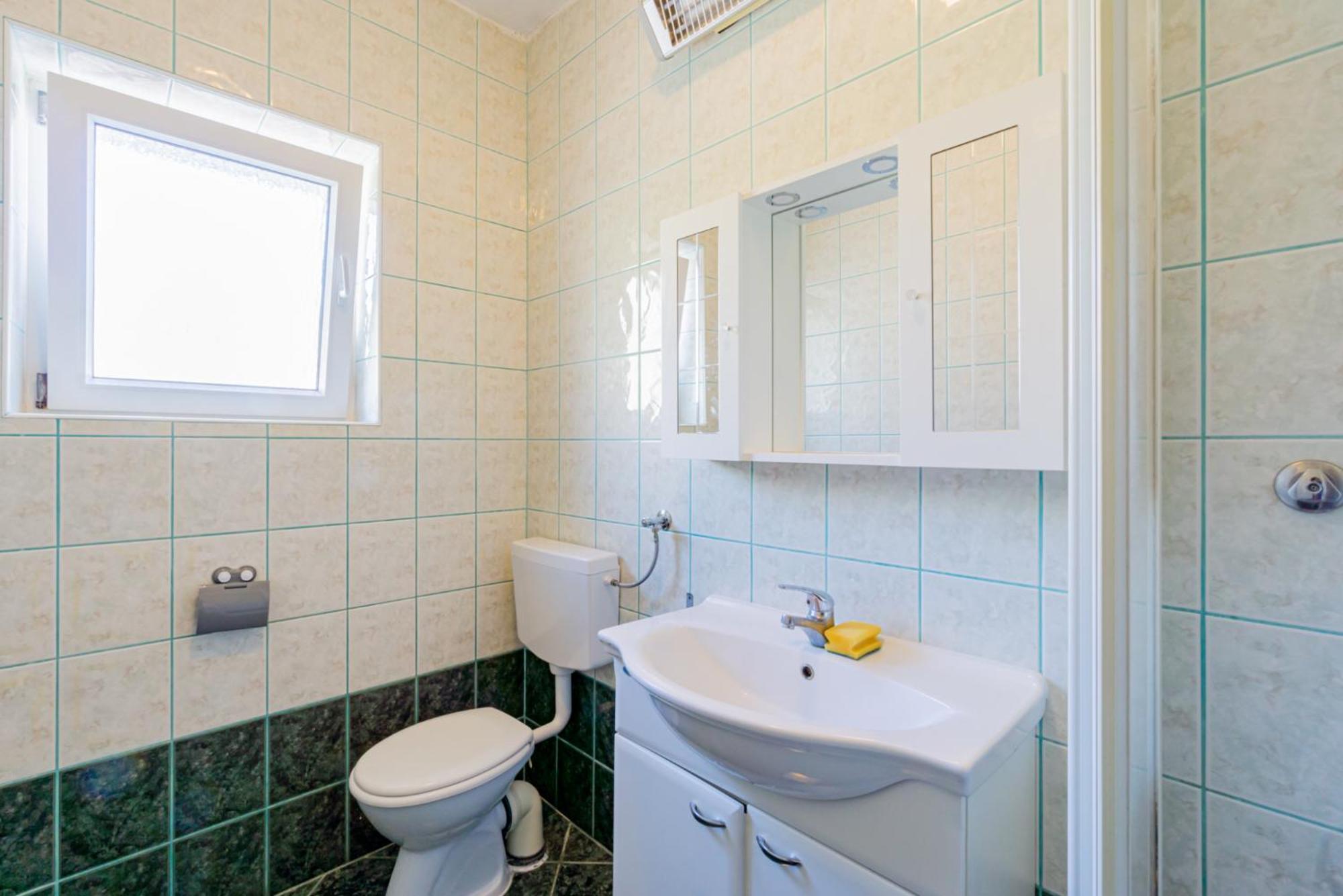 Apartment Galinec With Mountain And Seaview Metajna