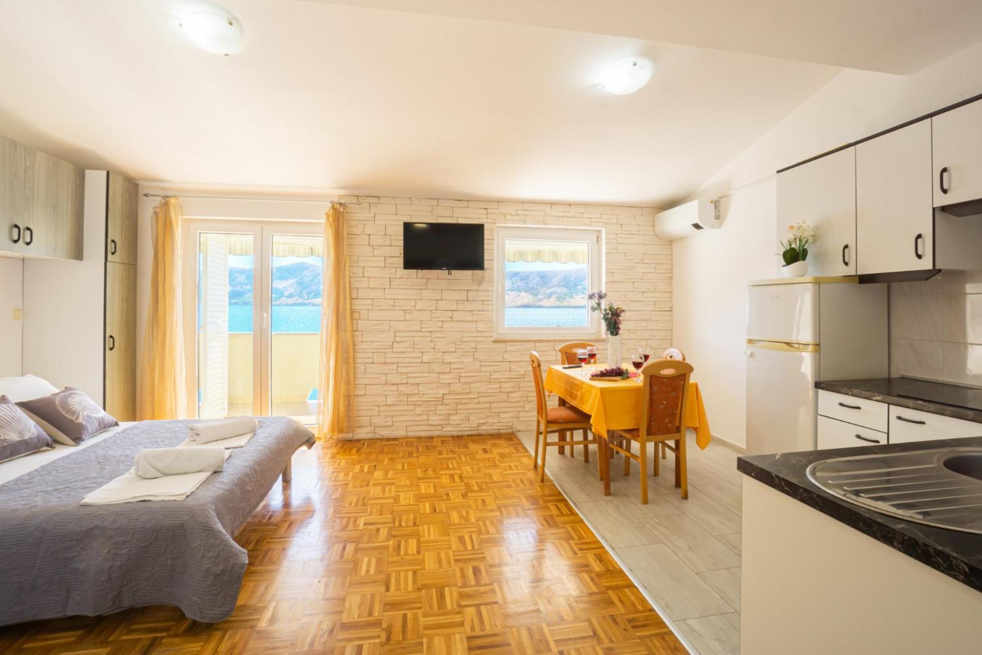 Apartment Galinec With Mountain And Seaview