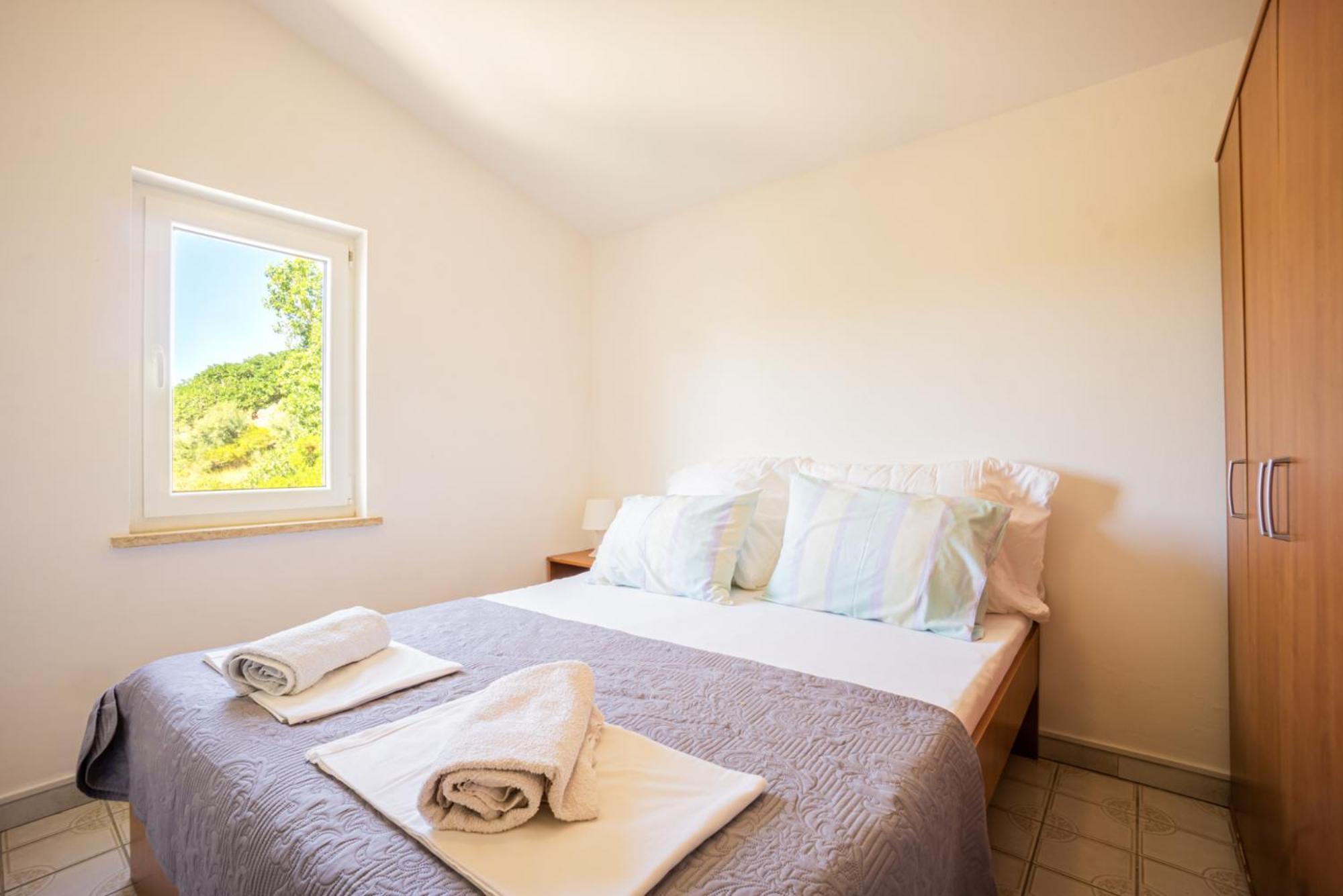 Apartment Galinec With Mountain And Seaview